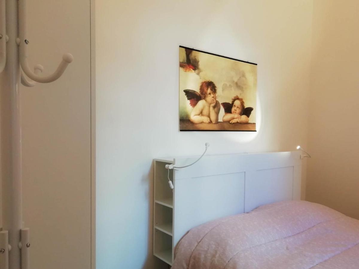 Mistrangelohome 3 - Appartamento In Pieno Centro Σαβόνα Εξωτερικό φωτογραφία