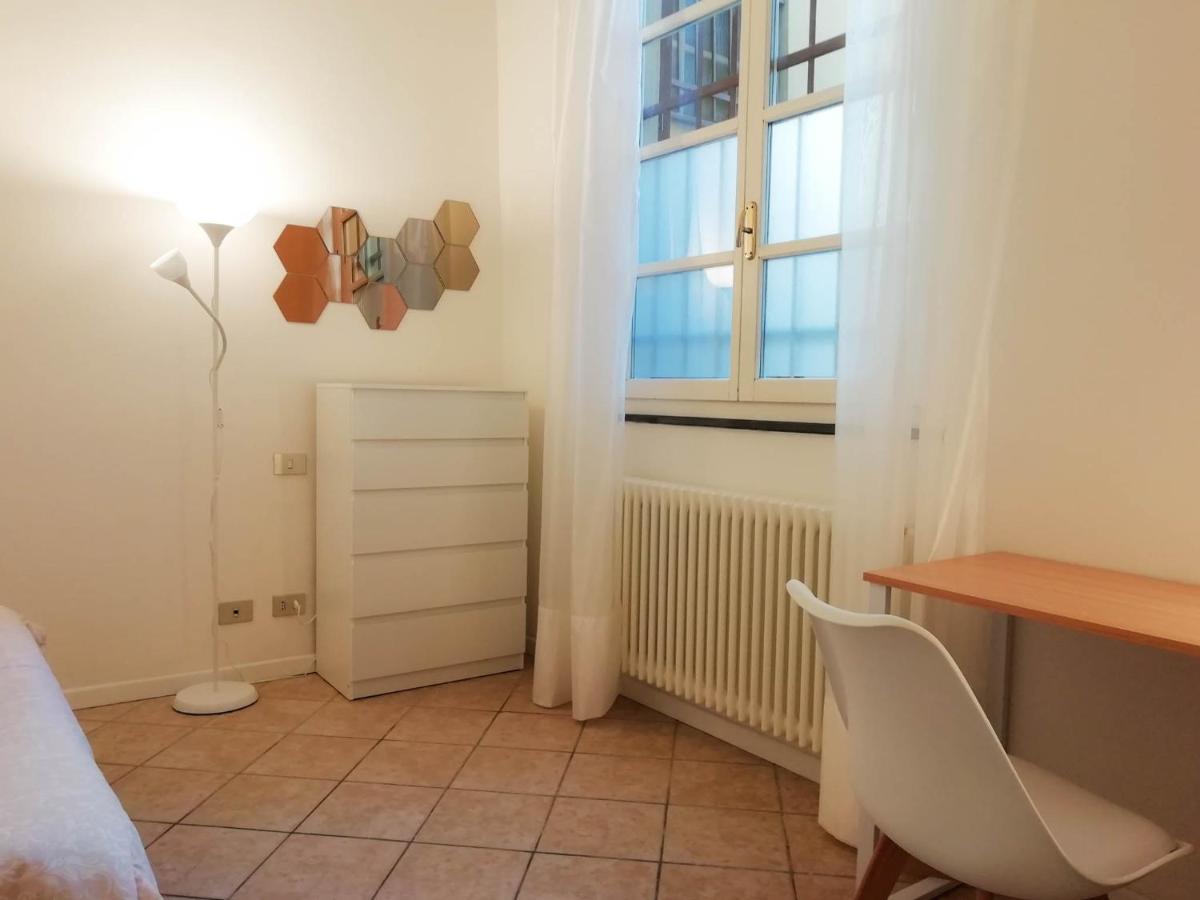 Mistrangelohome 3 - Appartamento In Pieno Centro Σαβόνα Εξωτερικό φωτογραφία