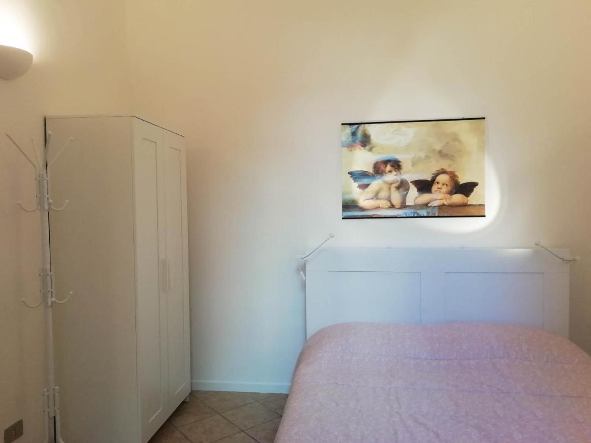 Mistrangelohome 3 - Appartamento In Pieno Centro Σαβόνα Εξωτερικό φωτογραφία