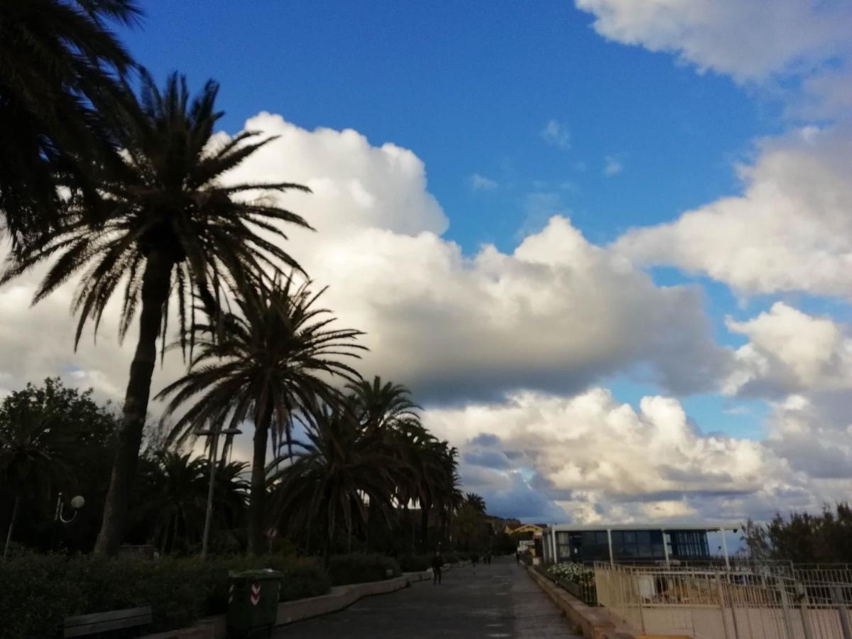 Mistrangelohome 3 - Appartamento In Pieno Centro Σαβόνα Εξωτερικό φωτογραφία